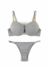 طقم كلوت وسنتيانة 1318