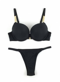 طقم كلوت وسنتيانة 1318